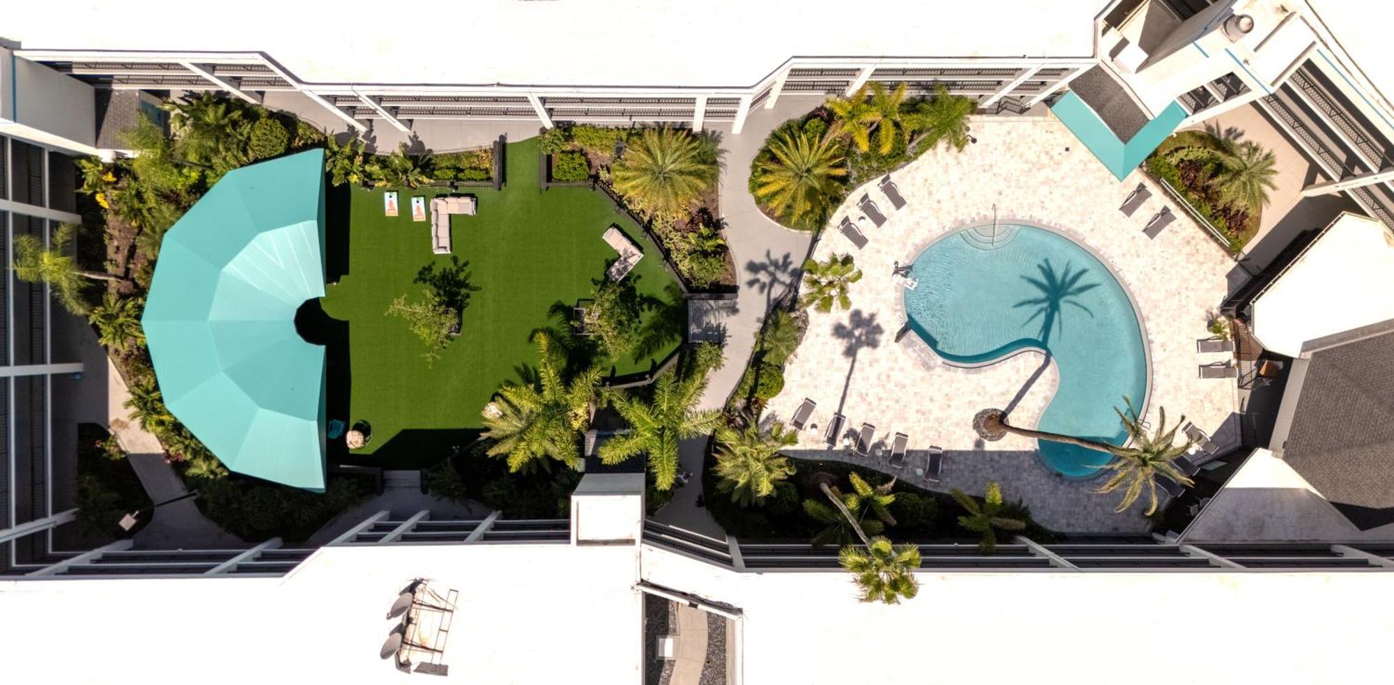 Oasis Bay Suites, Tampa, Busch Gardens, Usf Екстериор снимка