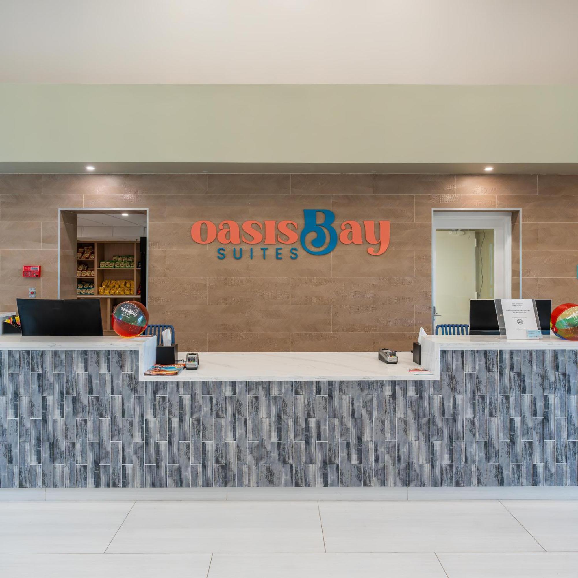 Oasis Bay Suites, Tampa, Busch Gardens, Usf Екстериор снимка
