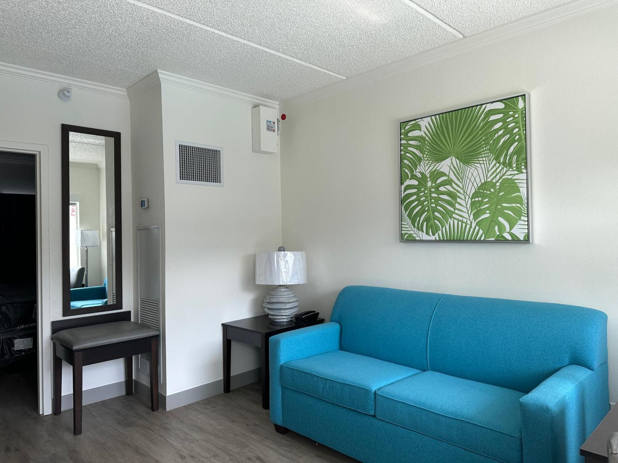 Oasis Bay Suites, Tampa, Busch Gardens, Usf Екстериор снимка